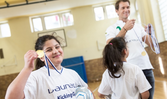 lehmann_laureus_kicking_girls_header